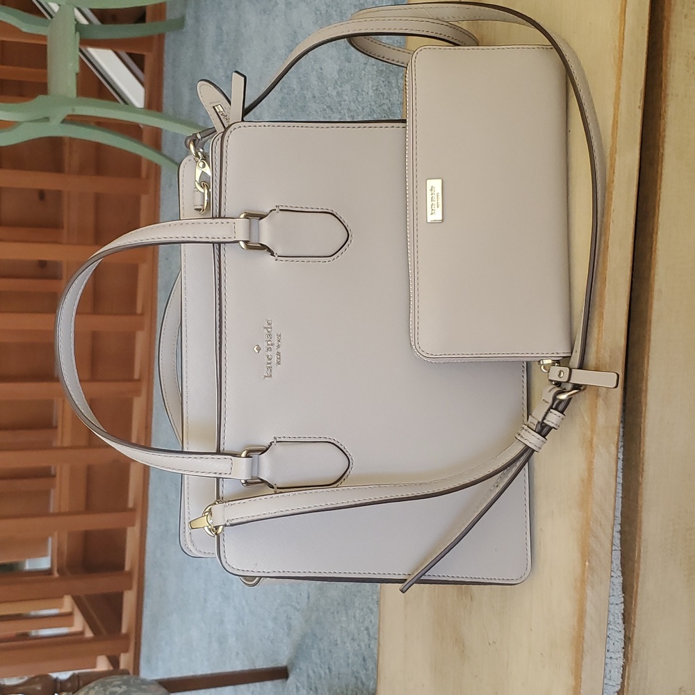 Leather Handbag and matching wallet, ❤️ Host Pick!